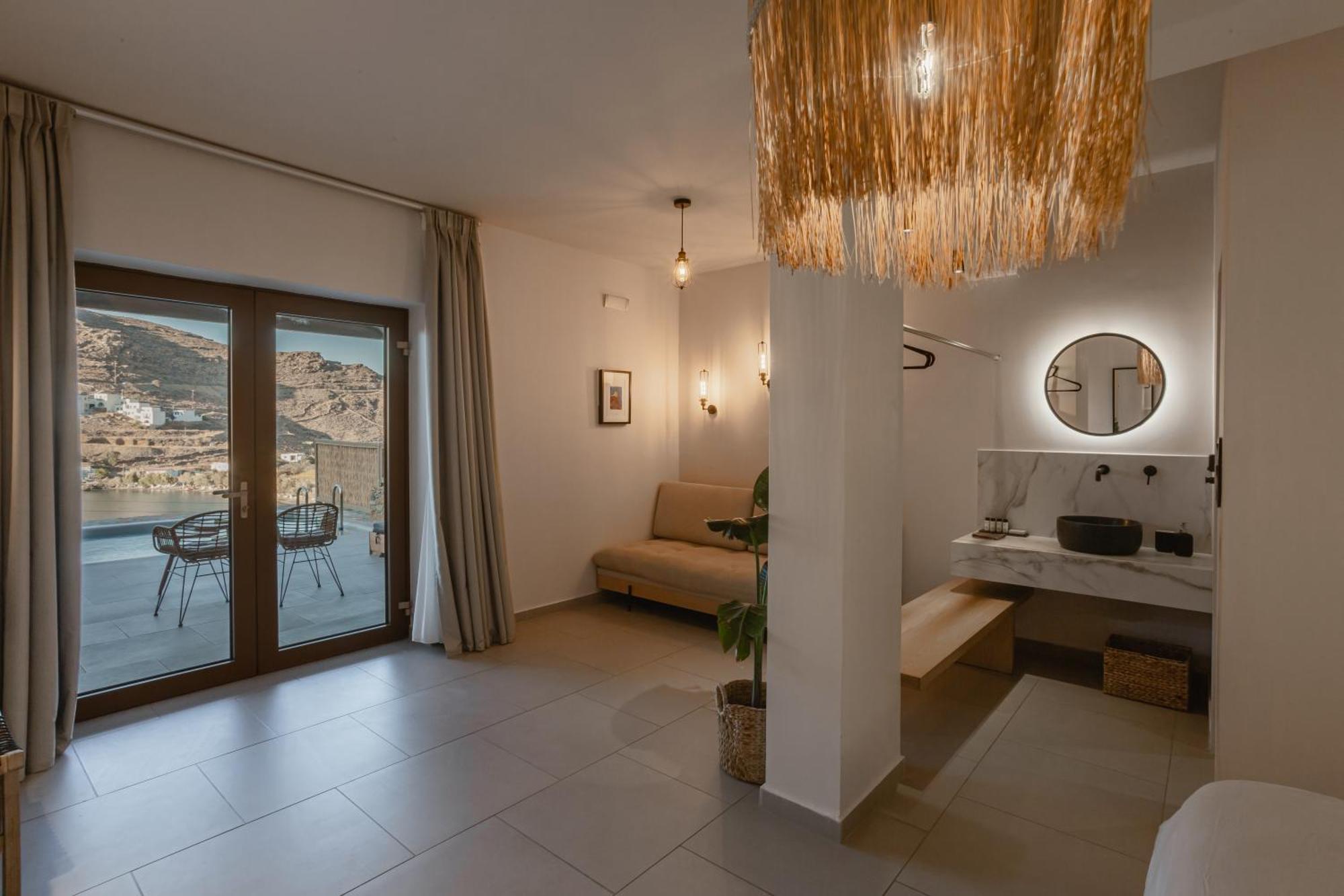Amal Kythnos Suites Exteriér fotografie