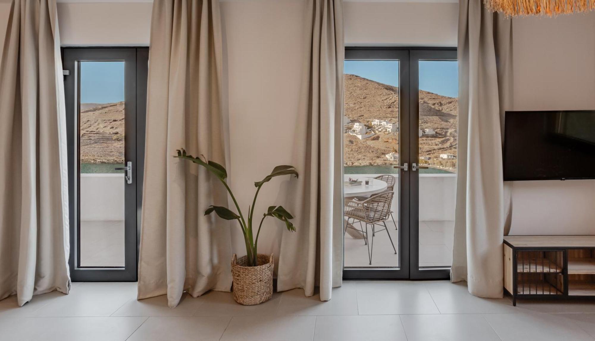 Amal Kythnos Suites Exteriér fotografie